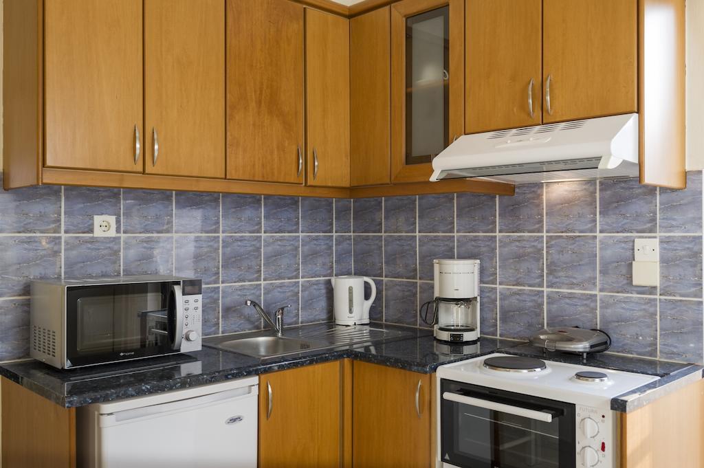 Almiris Seaside Apartments Алмирида Экстерьер фото