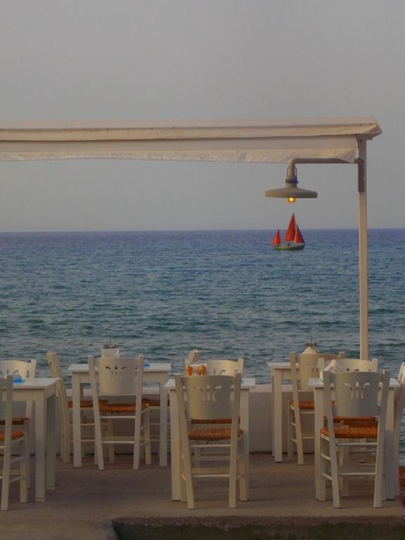 Almiris Seaside Apartments Алмирида Экстерьер фото